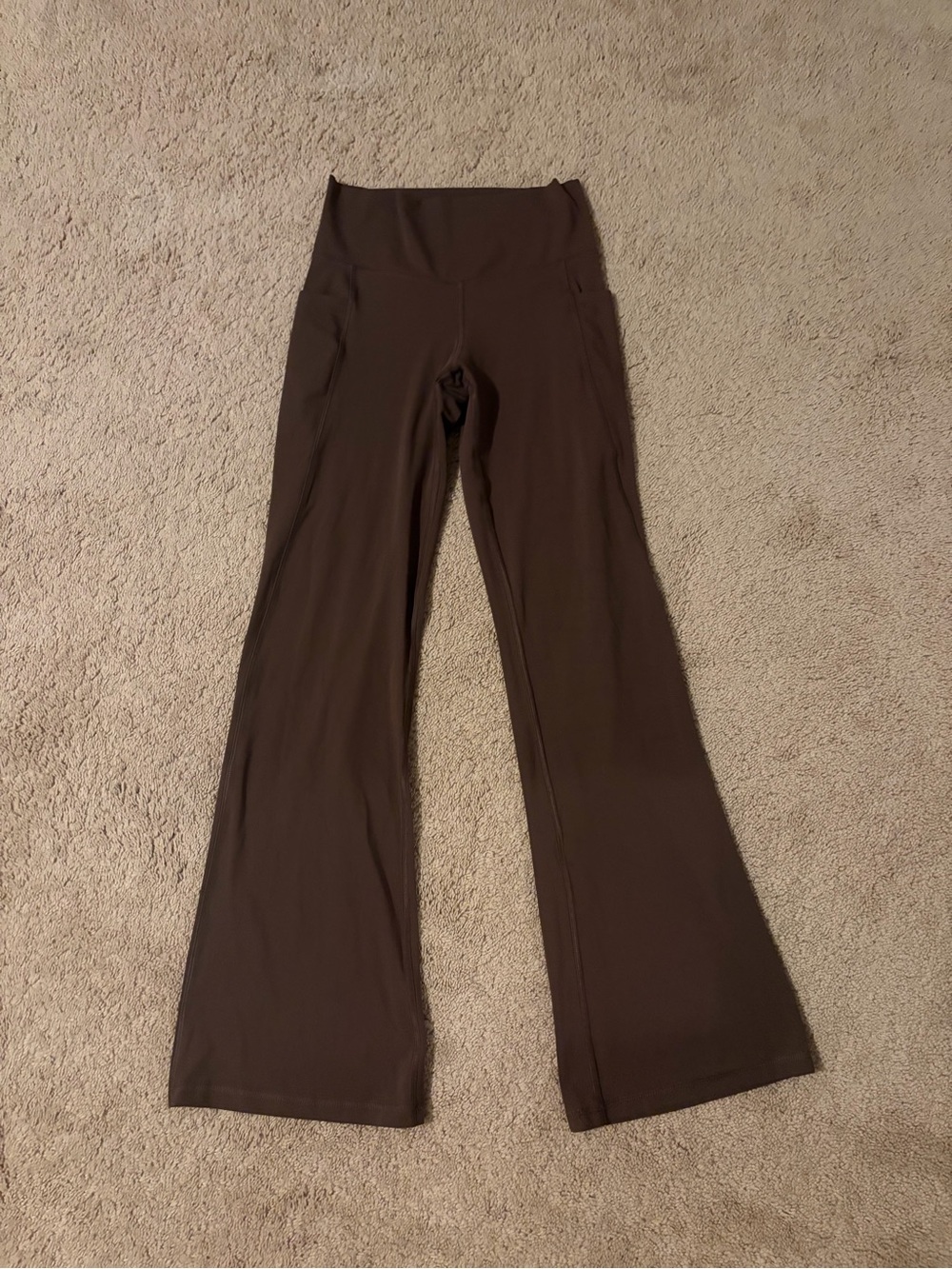 High-Waist Flared Leggings in Dark Brown